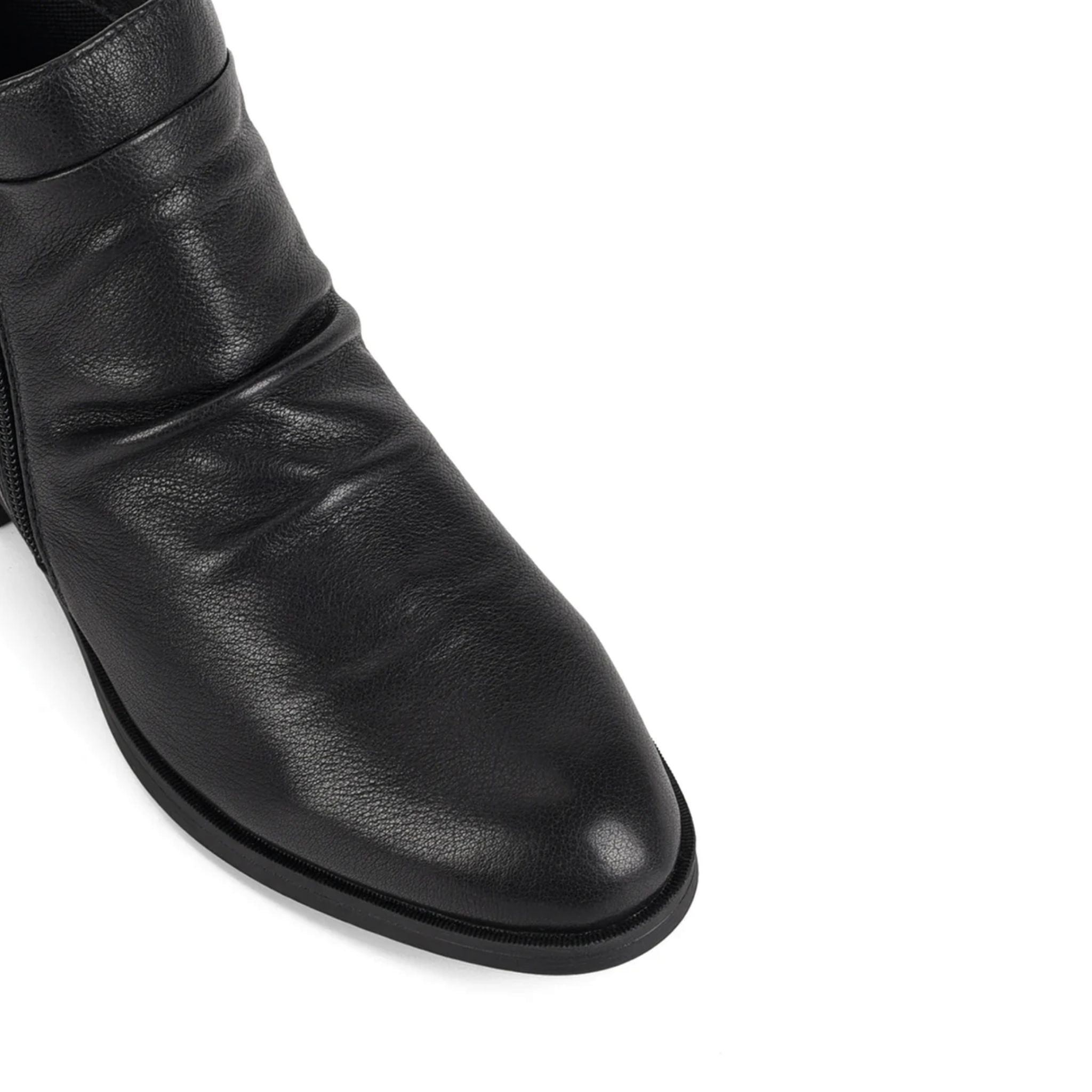 Chalet Black/Black